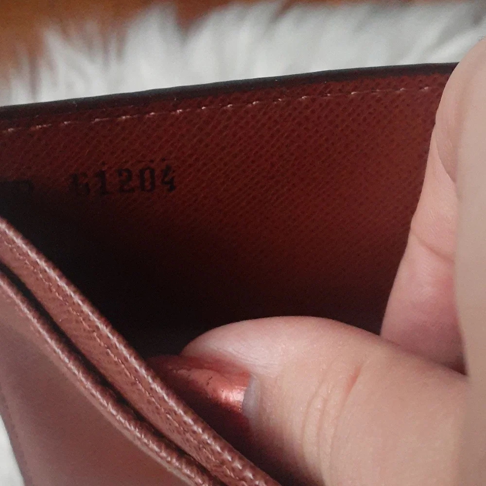 Louis Vuitton Iconic Brown Monogram Wallet w/Box & Dust Bag - Picture 6 of 15